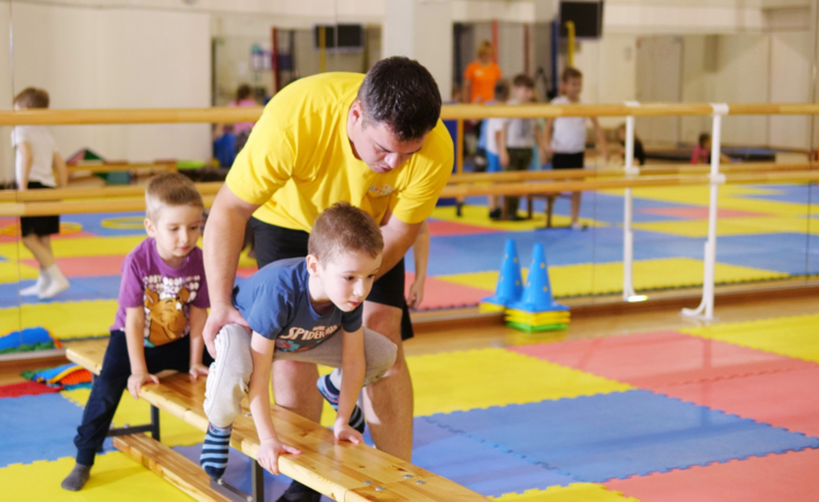 ofp-(obshhaya-fizicheskaya-podgotovka)-i-detskij-fitnes-dlya-shkolnikov